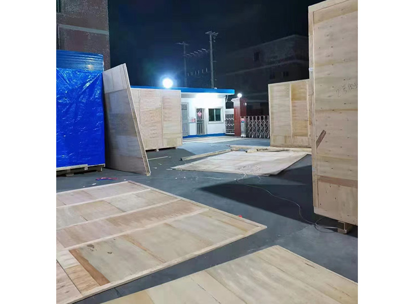 免檢(jian)出口木(mù)箱