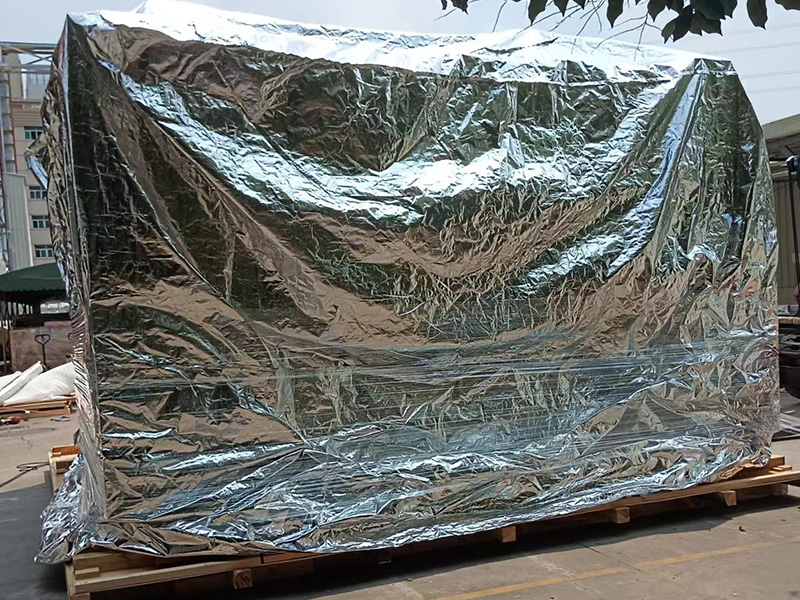 锂電新(xin)能源設備真空(kōng)包裝